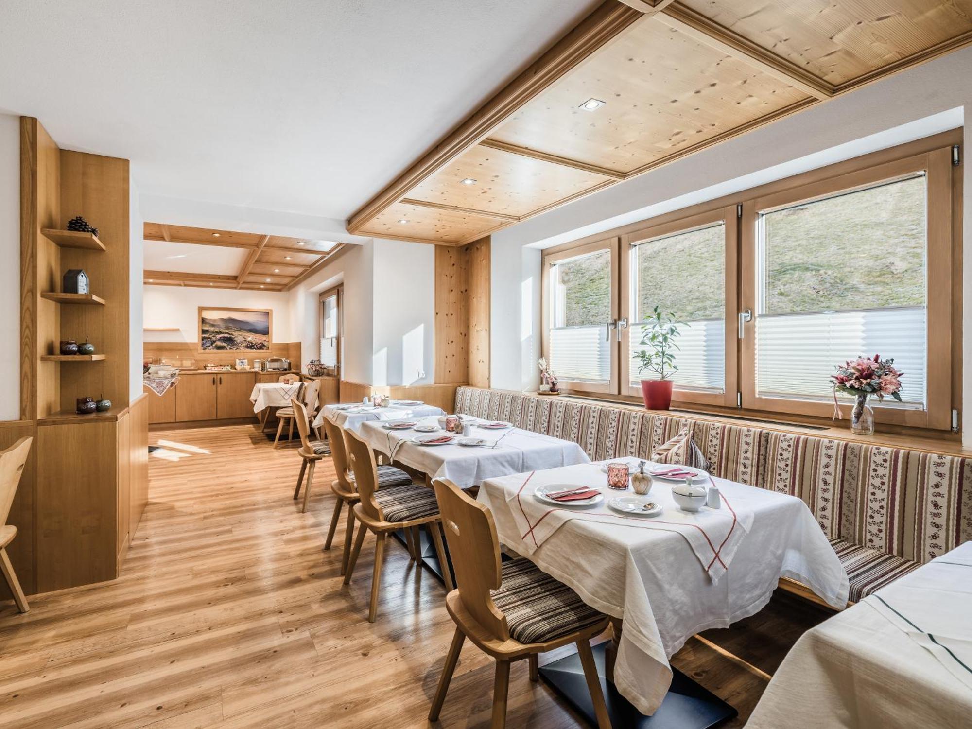Madle - B&B Sölden Exteriör bild